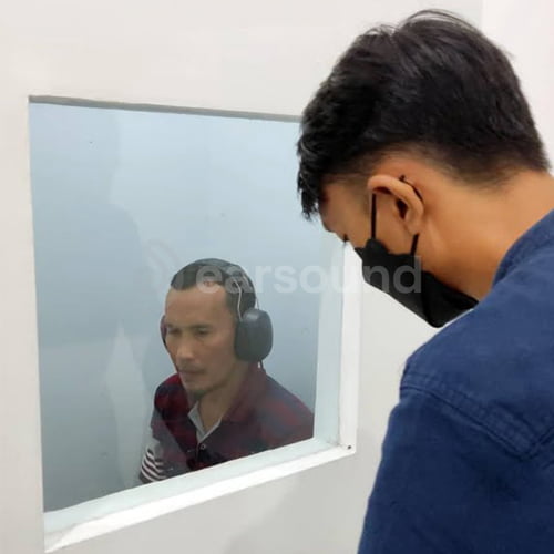 alat bantu dengar dan test audiometri